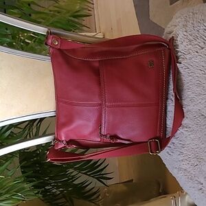 The Sak Leather Crossbody Bag ❤️